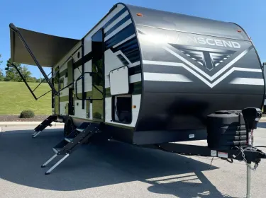 2025 Grand Design Transcend Travel trailer rental in Greer, SC