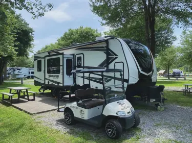 2020 Grand Design Momentum Toy Hauler Travel trailer rental in Sevierville, TN