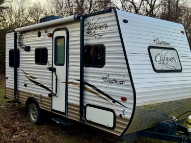 2016 Coachmen Clipper Travel trailer rental in Sullivan, MO