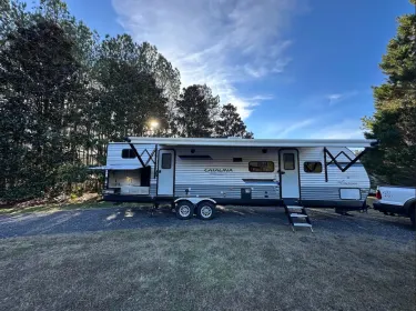 2022 Forest River Coachmen Catalina Legacy Travel trailer rental in Acworth, GA