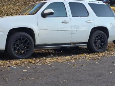 2007 Gmc yukom Yukon denali Other rental in Denver, CO