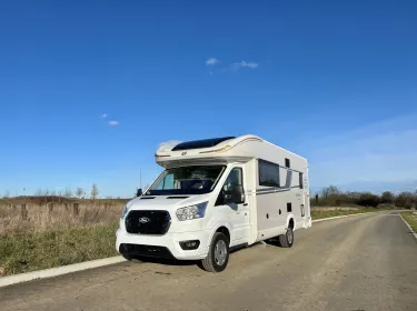 2025 CI HORON 74 XT Motor Home rental in Verson