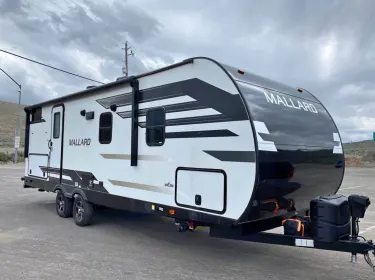 2021 Heartland RVs Mallard Travel trailer rental in Reno, NV