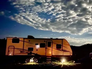 2019 Dutchmen Kodiak Ultra Lite Travel trailer rental in Salida, CO