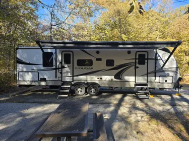 2022 Keystone RV Cougar Travel trailer rental in Bentonville, AR