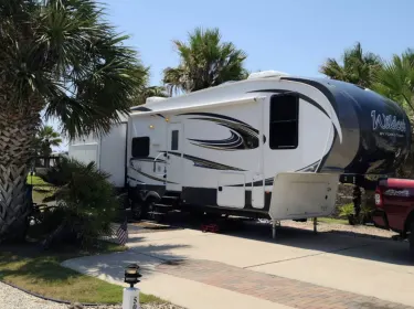 2015 Forest River Wildcat Fifth-wheel rental in Ennis, TX