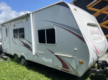 2011 Cruiser RV Fun Finder Fifth-wheel rental in Saint-Remi-de-Tingwick, QC