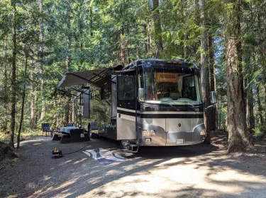 2007 Holiday Rambler Ambassador Class A rental in Victoria, BC