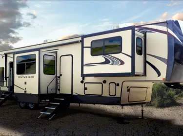 2020 Forest River Wildwood Heritage Glen Fifth-wheel rental in Aurora, CO