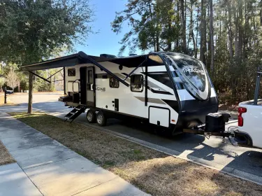 2022 Grand Design Imagine Travel trailer rental in Beaufort, SC