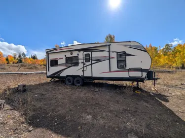 2018 Pacific Coachworks Powerlite Toy hauler rental in Nephi, UT