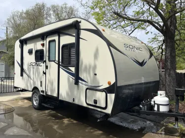 2016 Sonic Lite Travel trailer rental in Templeton, CA