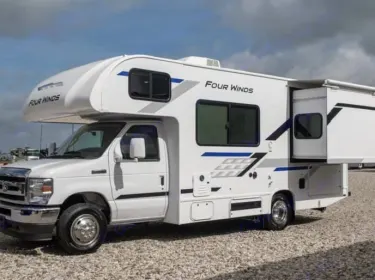 2026 thor four winds Class C rental in Aurora, CO