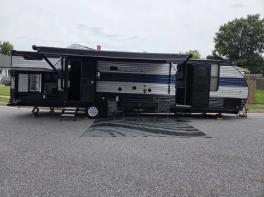 2021 Forest River Cherokee Grey Wolf Special Edition Class C rental in Lebanon, PA