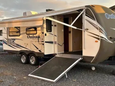 2013 Keystone RV Outback Toy Hauler Travel trailer rental in Boise, ID