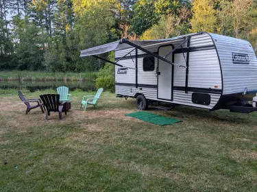 2025 Keystone RV Coleman Travel trailer rental in Rochester, WA