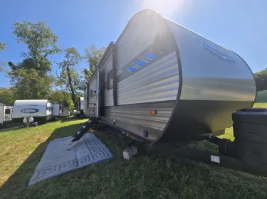 2020 Salem 33TS Travel trailer rental in Heath, OH