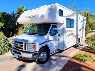 2015 Winnebago Minnie Winnie Class C rental in Las Vegas, NV