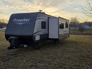 2020 Heartland RVs Prowler Travel trailer rental in Cambridge City, IN