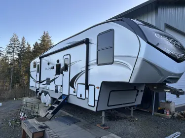 2021 Keystone RV Cougar Fifth-wheel rental in Albany, OR