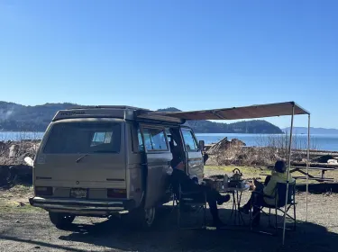 1986 Volkswagen Westfalia Camper van rental in Victoria, BC