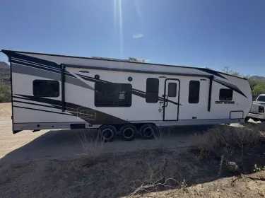 2025 Genesis Supreme Rv Genesis Supreme Toy hauler rental in Gilbert, AZ