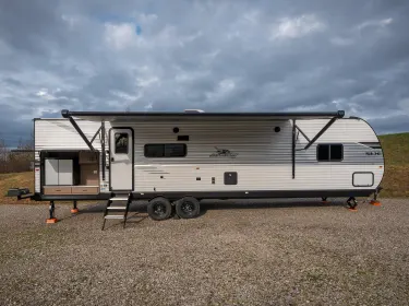 2026 Jayco Jay Flight Travel trailer rental in Nitro, WV
