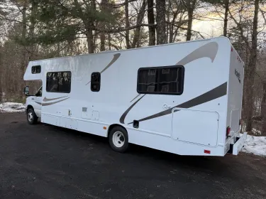 2020 Winnebago 325AR Class C rental in Tolland, CT