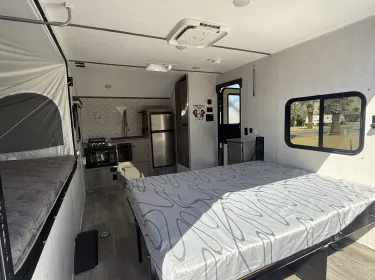 2026 Sun Lite 14 THX Toy hauler rental in Calgary, AB