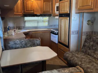 2003 Jayco Qwest Fifth-wheel rental in Sheridan, WY