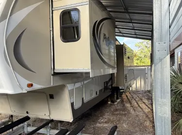 2015 Grand Design Reflection Fifth-wheel rental in Lakeland, FL