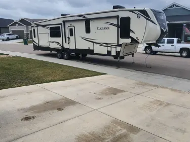 2020 Heartland RVs Elkridge Fifth-wheel rental in Milliken, CO