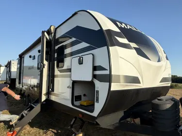 2024 Heartland Mallard M32 Travel trailer rental in Lakeland, FL