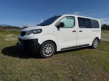 2020 Peugeot Expert Class B rental in LUCCIANA