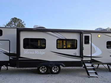 2021 Highland Ridge RV Mesa Ridge Travel trailer rental in Old Hickory, TN