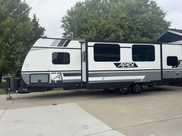 2021 Coachmen Apex Travel trailer rental in Brighton, CO