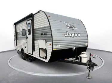 2025 Jayco Jay Flight SLX Travel trailer rental in Jacksonville, NC