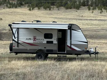 2017 Starcraft AR-One Maxx Travel trailer rental in Helena, MT