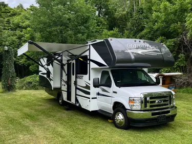 2023 Gulf Stream Conquest Class C rental in Shelbyville, MI
