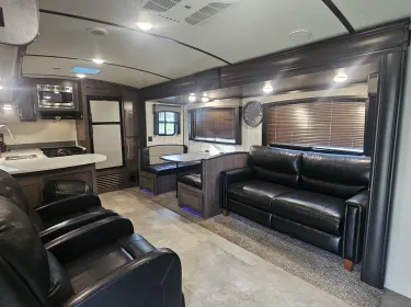 2018 Crossroads RV Sunset Trail Super Lite Travel trailer rental in Narvon, PA