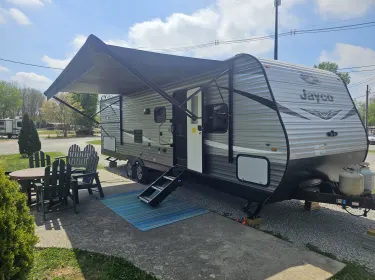2020 Jayco Jay Flight SLX Travel trailer rental in Shepherdsville, KY