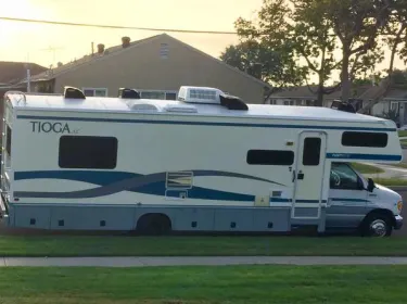 2002 Tioga Tioga Motorhome Class C rental in Los Angeles, CA