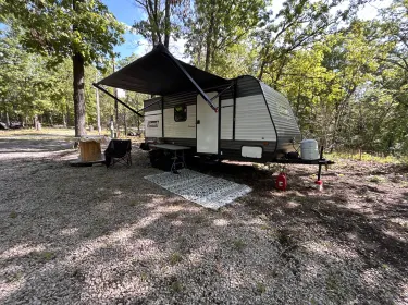 2021 Dutchmen Coleman Lantern LT Travel trailer rental in Wentzville, MO