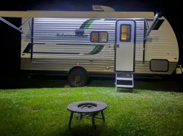 2025 Starcraft Autumn Ridge Travel trailer rental in Thunder Bay, ON