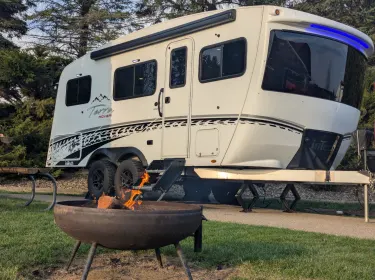 2024 InTech RV Aucta Magnolia Travel trailer rental in Akron, OH