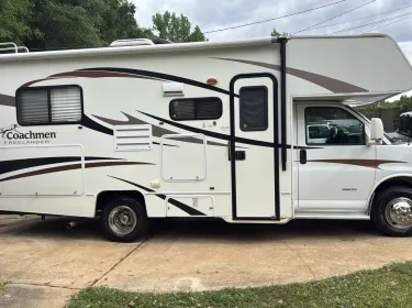 2013 Coachman Freelander 21QB Chevy 4500 Class C rental in Jackson, GA