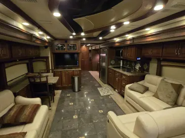 2012 American Eagle American Eagle Motorhome Class A rental in Ocala, FL