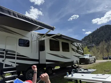 2024 Jayco Seismic Toy Hauler Fifth-wheel rental in Driggs, ID