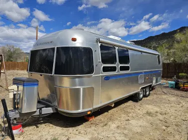 2001 Airstream Excella Travel trailer rental in Castle Rock, CO