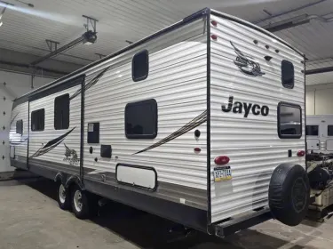 2019 Jayco Jay Flight Fifth-wheel rental in Barnegat Township, NJ